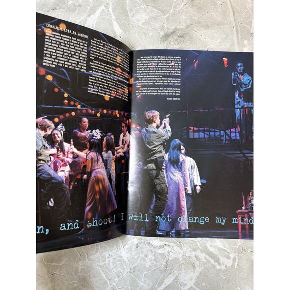 MISS SAIGON - Tour Souvenir Brochure Touring Cast 2002-2003 - Picture 4 of 7